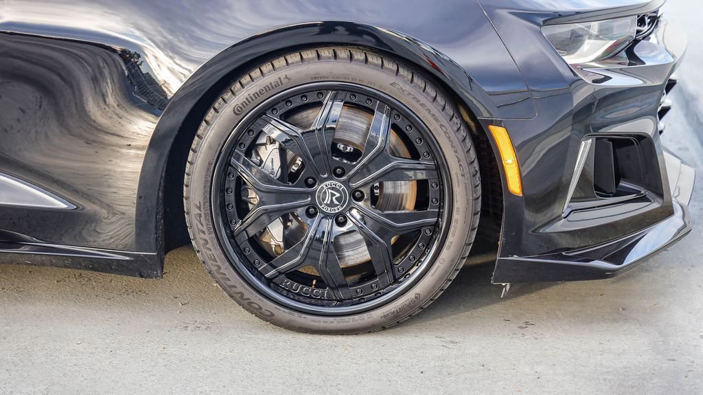 Used 2020 Chevrolet Camaro ZL1 image 11