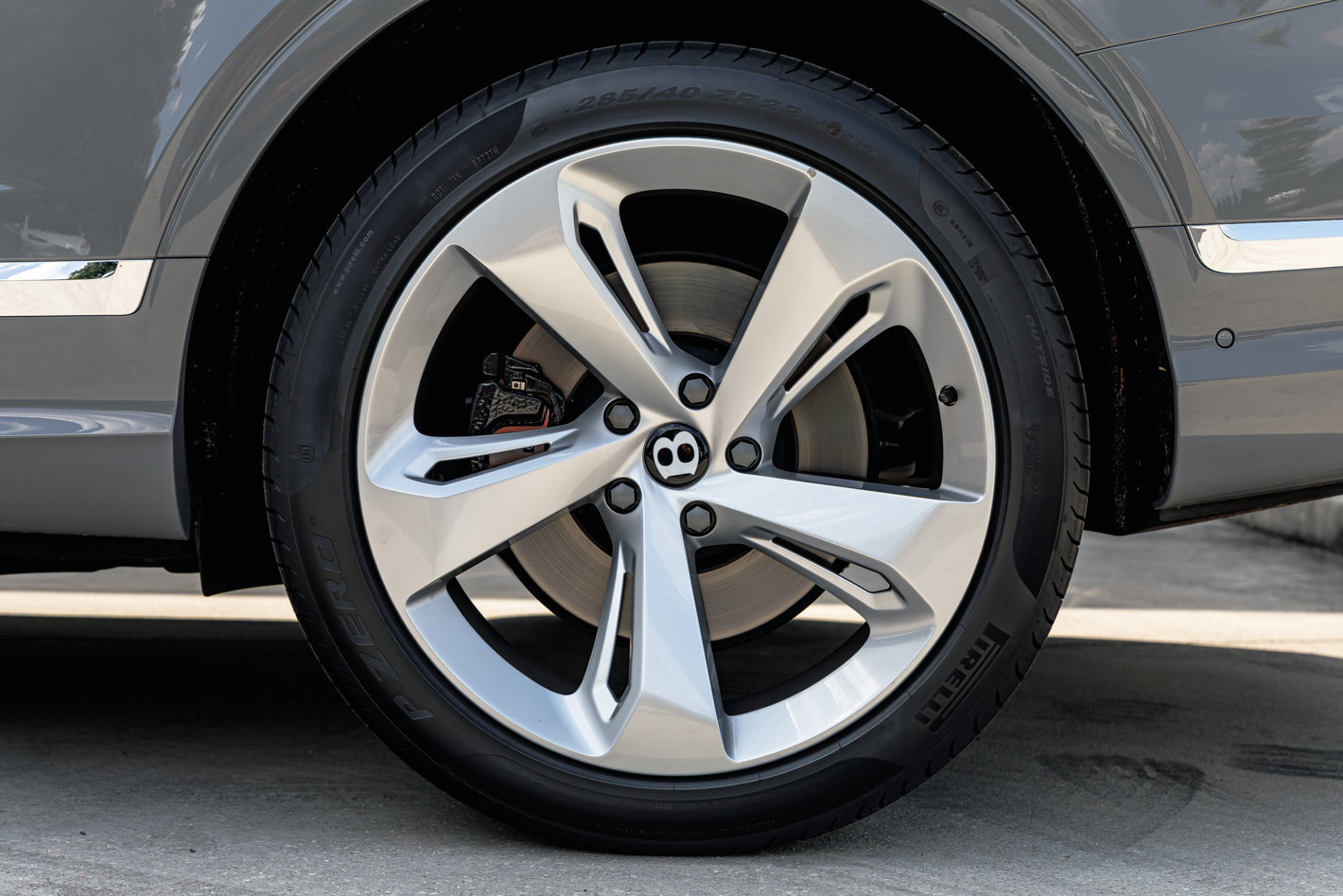 Used 2024 Bentley Bentayga image 19