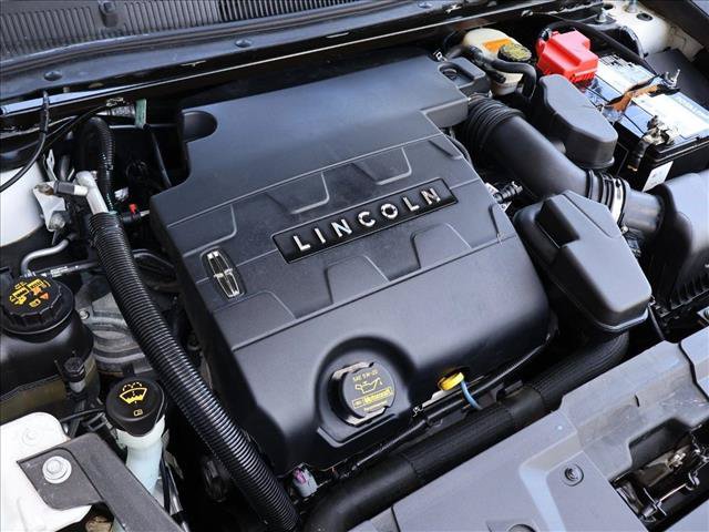 Used 2013 Lincoln MKS FWD image 29