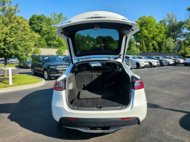 Used 2021 Tesla Model Y Long Range AWD/4WD image 10