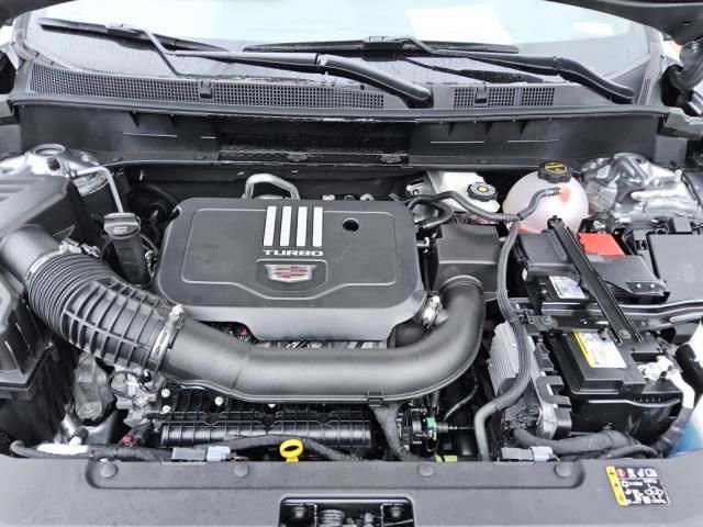 Used 2025 Cadillac XT6 Luxury FWD image 8