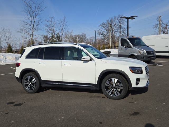 New 2026 Mercedes-Benz GLB 250 4MATIC image 2