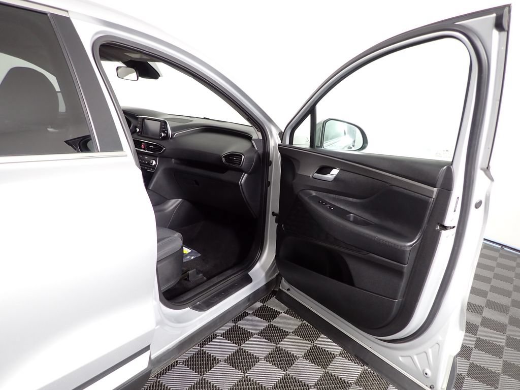 Used 2019 Hyundai Santa Fe SE AWD/4WD image 30