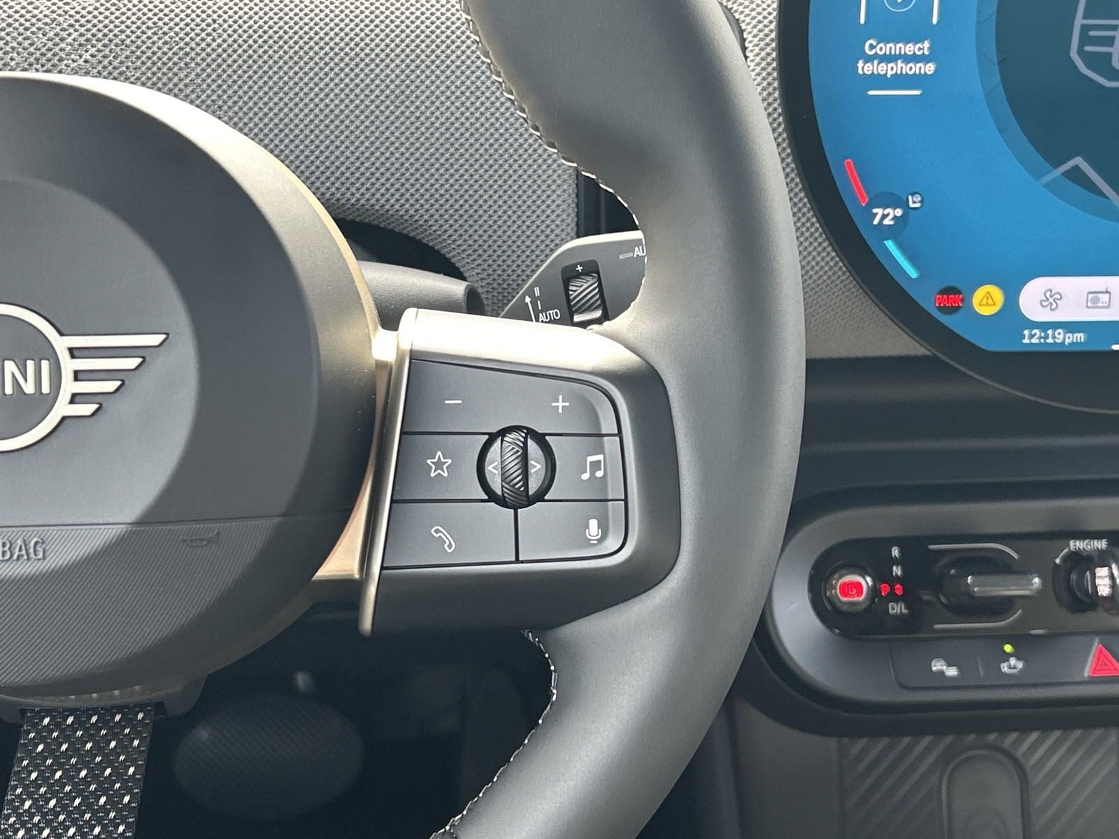 Certified 2025 MINI Cooper 2-Door Hardtop image 37