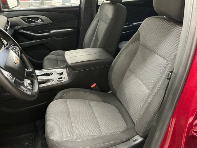 Used 2023 Chevrolet Traverse LT image 12