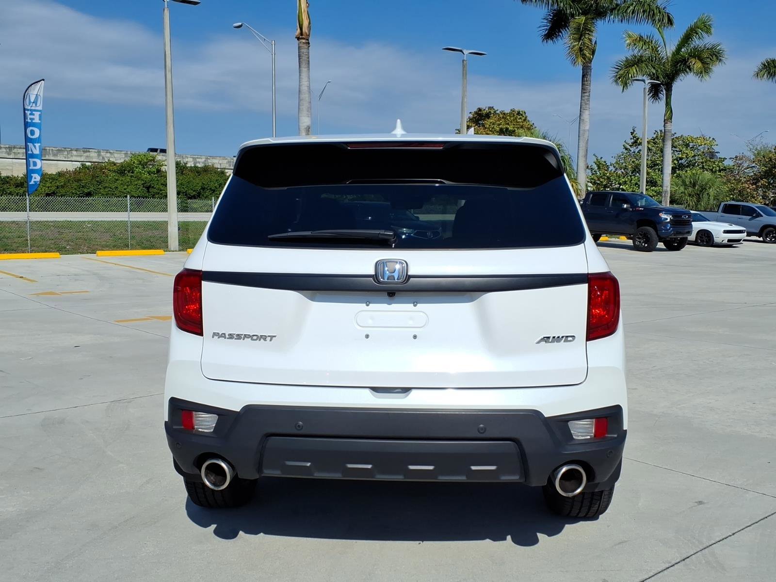 Used 2023 Honda Passport EX-L image 14