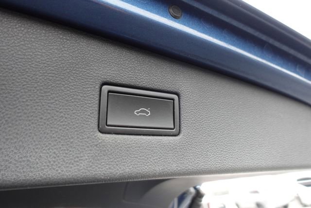 Used 2019 Volkswagen Tiguan SEL R-Line image 29