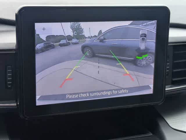 Used 2020 Ford Explorer XLT w/ Equipment Group 202A AWD/4WD image 28
