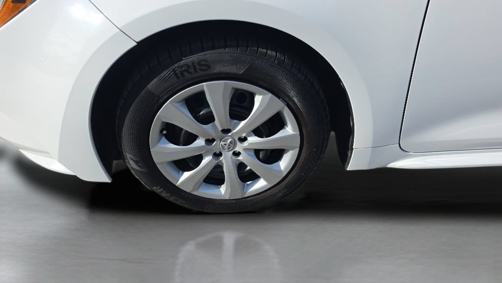 Used 2022 Toyota Corolla LE FWD image 10