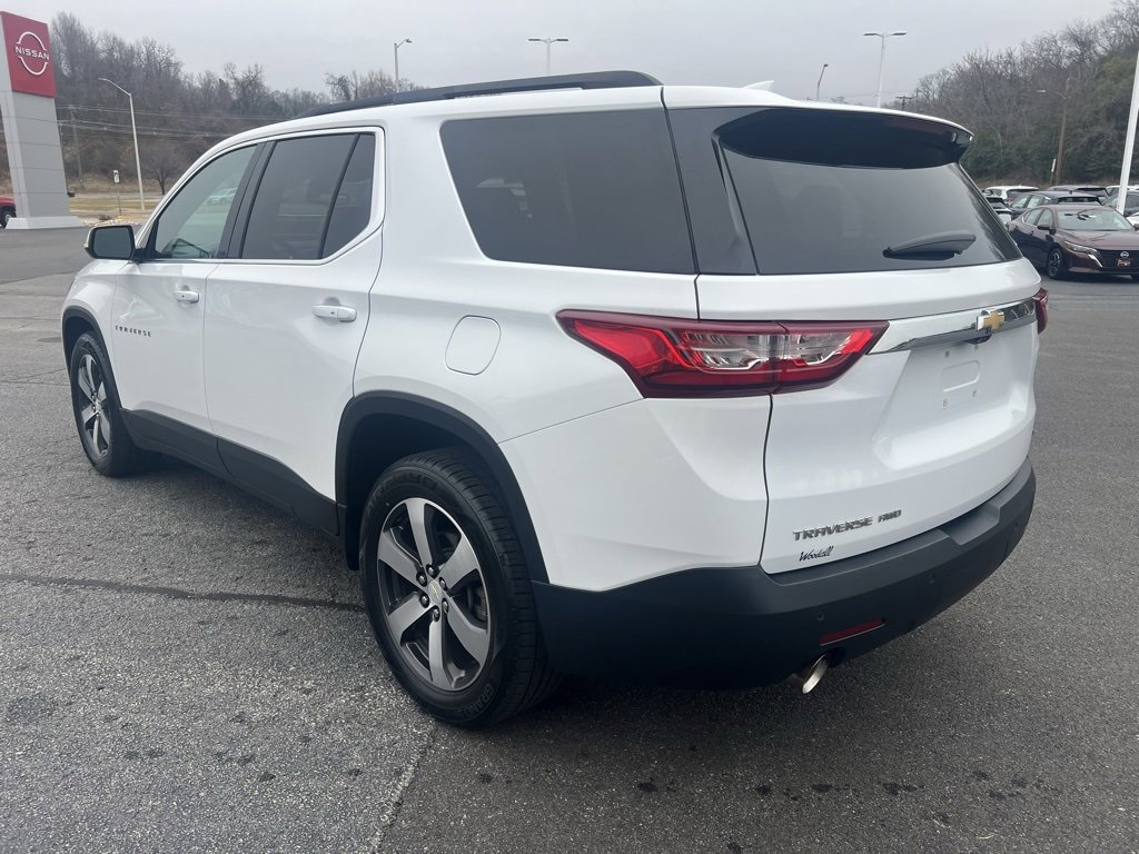 Used 2020 Chevrolet Traverse LT w/ LT Premium Package image 5