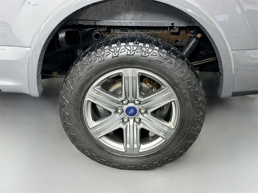 Used 2018 Ford F150 Lariat w/ Equipment Group 502A Luxury image 33