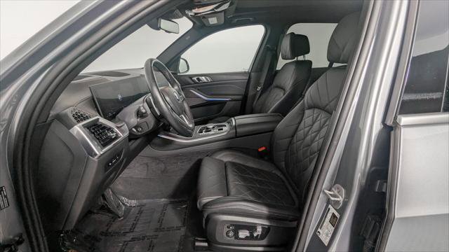 Used 2025 BMW X5 sDrive40i w/ Climate Comfort Package RWD image 14