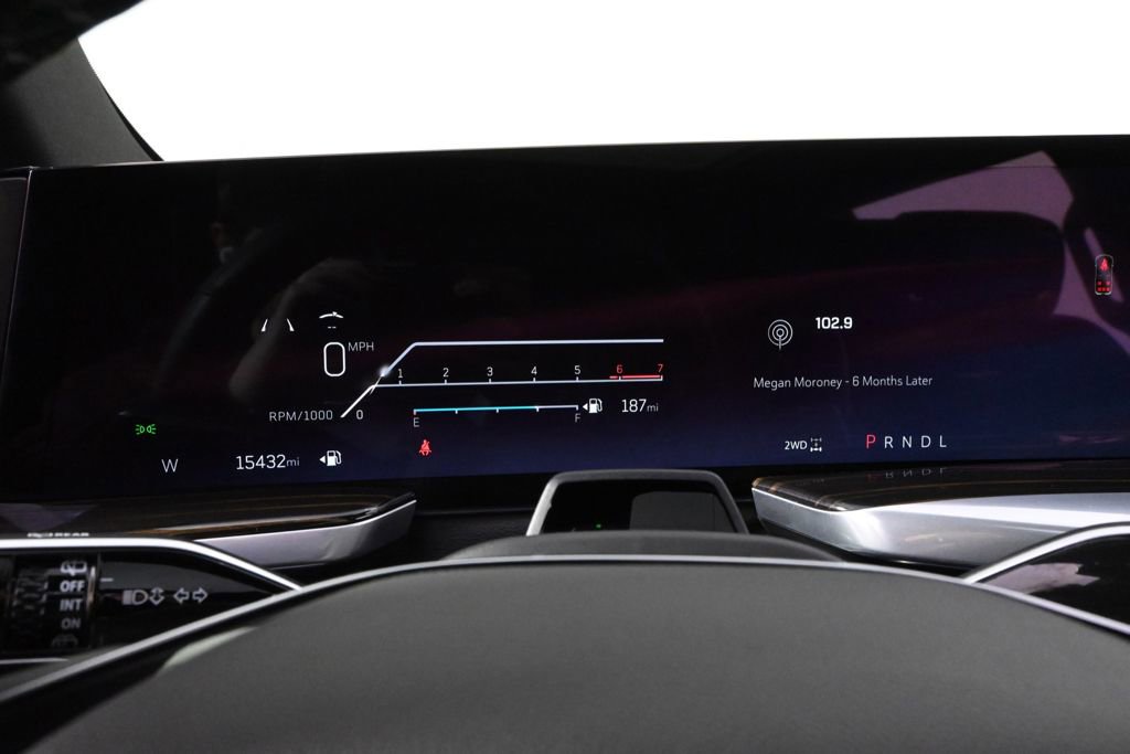 Certified 2025 Cadillac Escalade Premium Luxury image 26