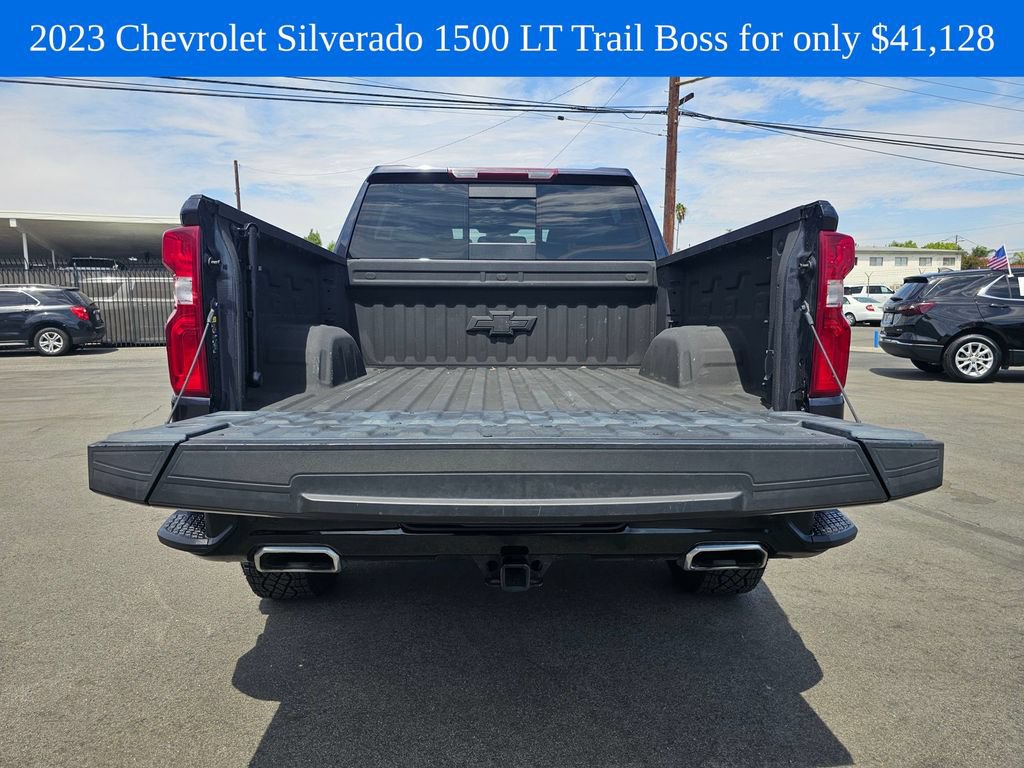 Used 2023 Chevrolet Silverado 1500 LT Trail Boss w/ Convenience Package II AWD/4WD image 16