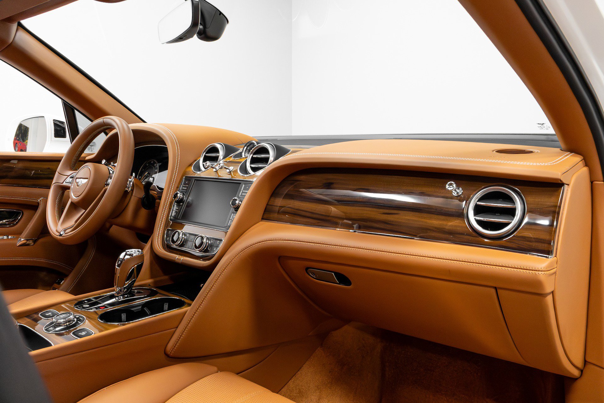 Used 2019 Bentley Bentayga image 20