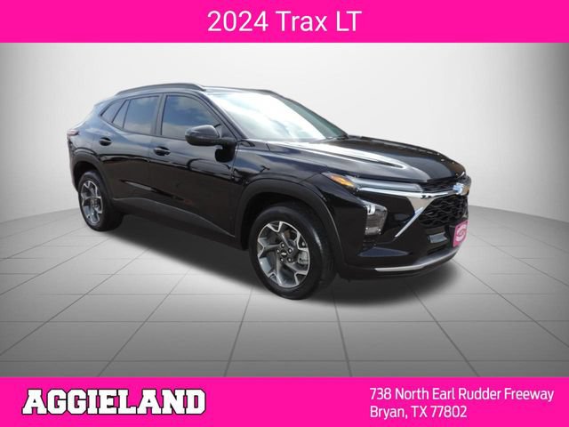 Certified 2024 Chevrolet Trax LT w/ Driver Confidence Package