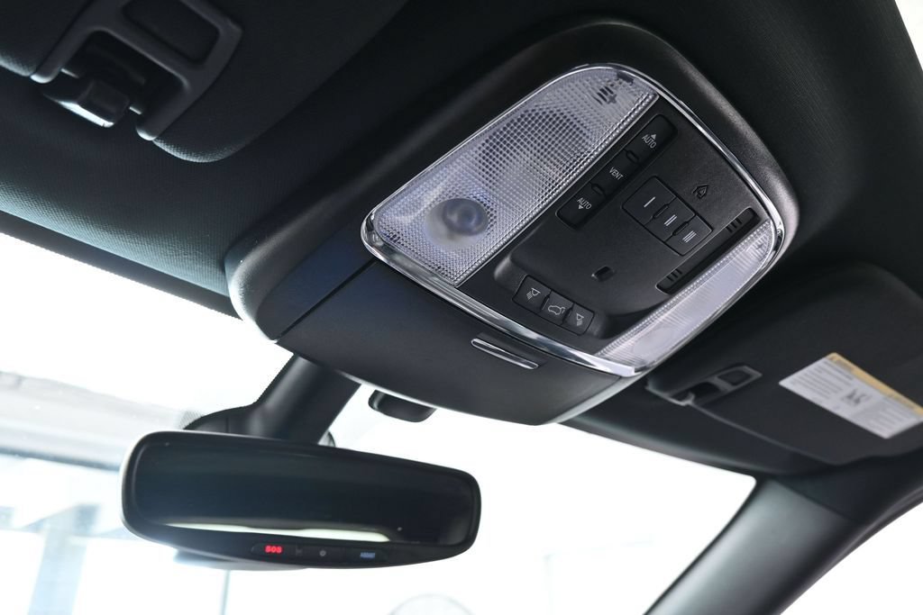 Used 2021 Jeep Grand Cherokee Limited RWD image 24