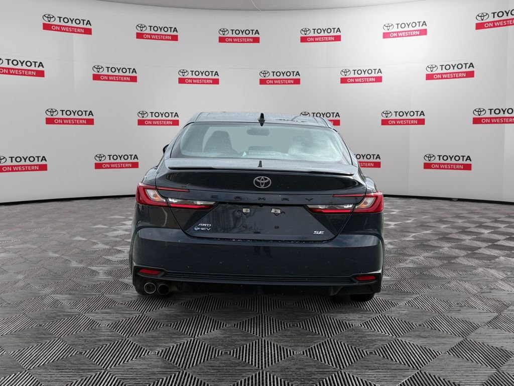 Certified 2025 Toyota Camry SE w/ Convenience Package image 4