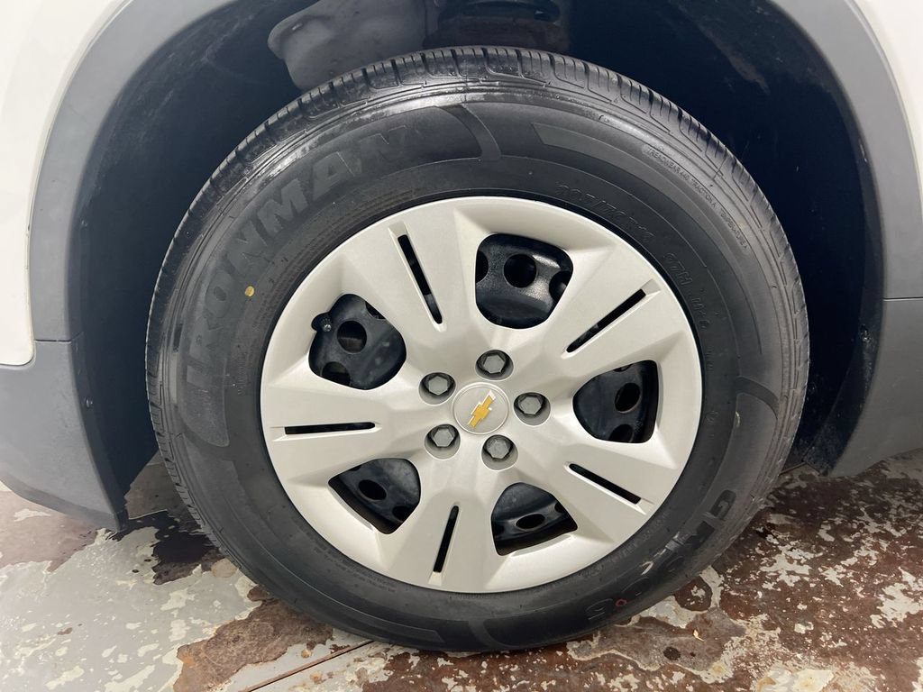 Used 2016 Chevrolet Trax LS FWD image 26