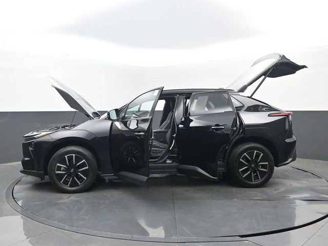 Used 2026 Toyota bZ FWD image 32