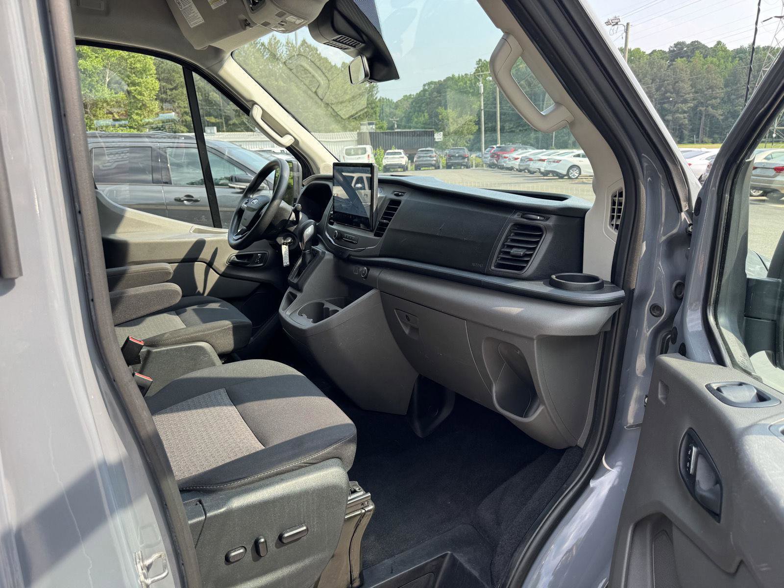 Used 2022 Ford Transit 350 XLT RWD image 13