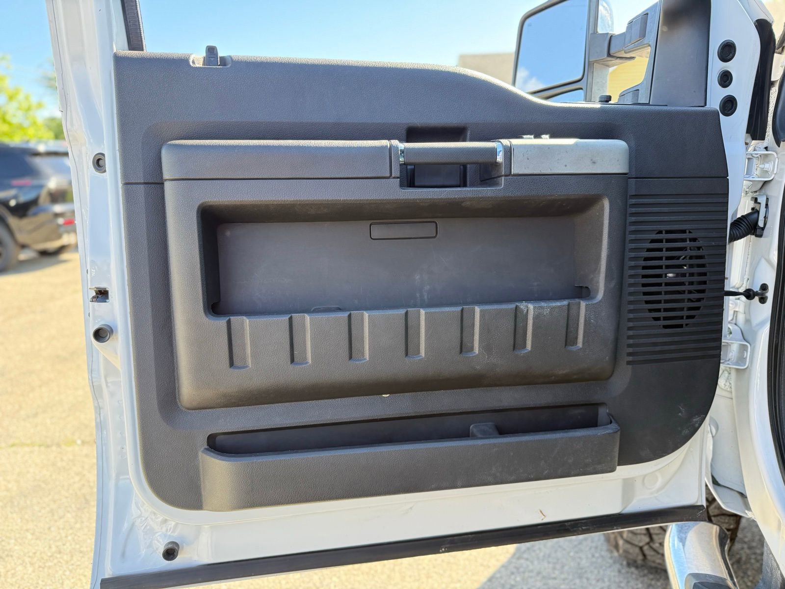 Used 2015 Ford F250 Lariat w/ Lariat Ultimate Package AWD/4WD image 28