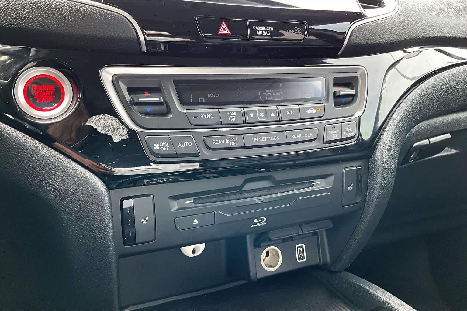 Used 2022 Honda Pilot Touring image 35