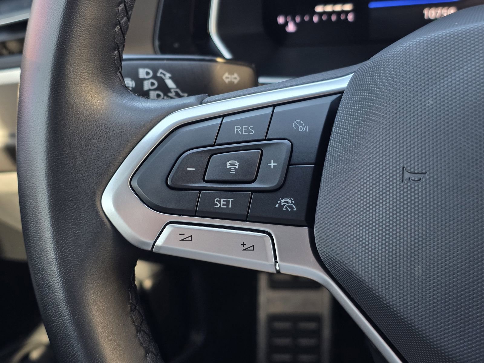 Used 2024 Volkswagen Jetta Sport image 26