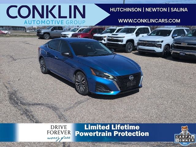 Used 2025 Nissan Altima 2.5 SV image 1