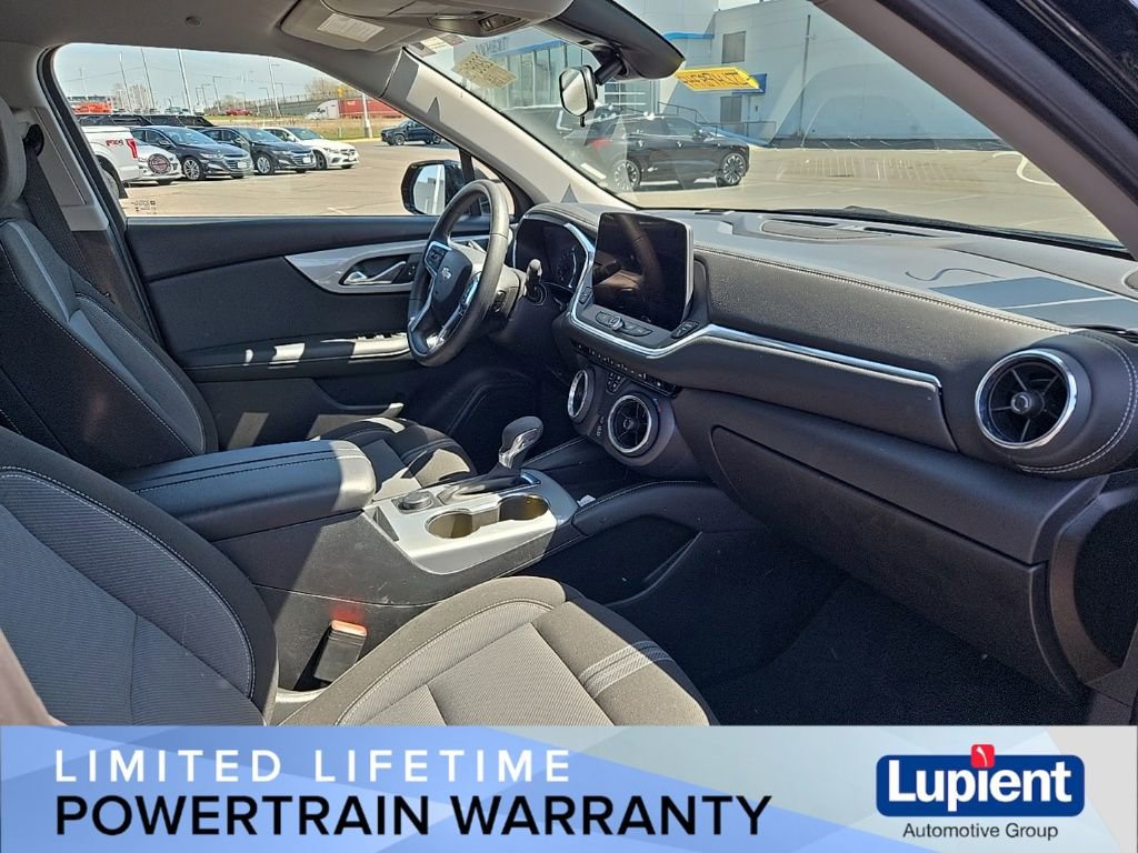 Used 2025 Chevrolet Blazer LT image 16