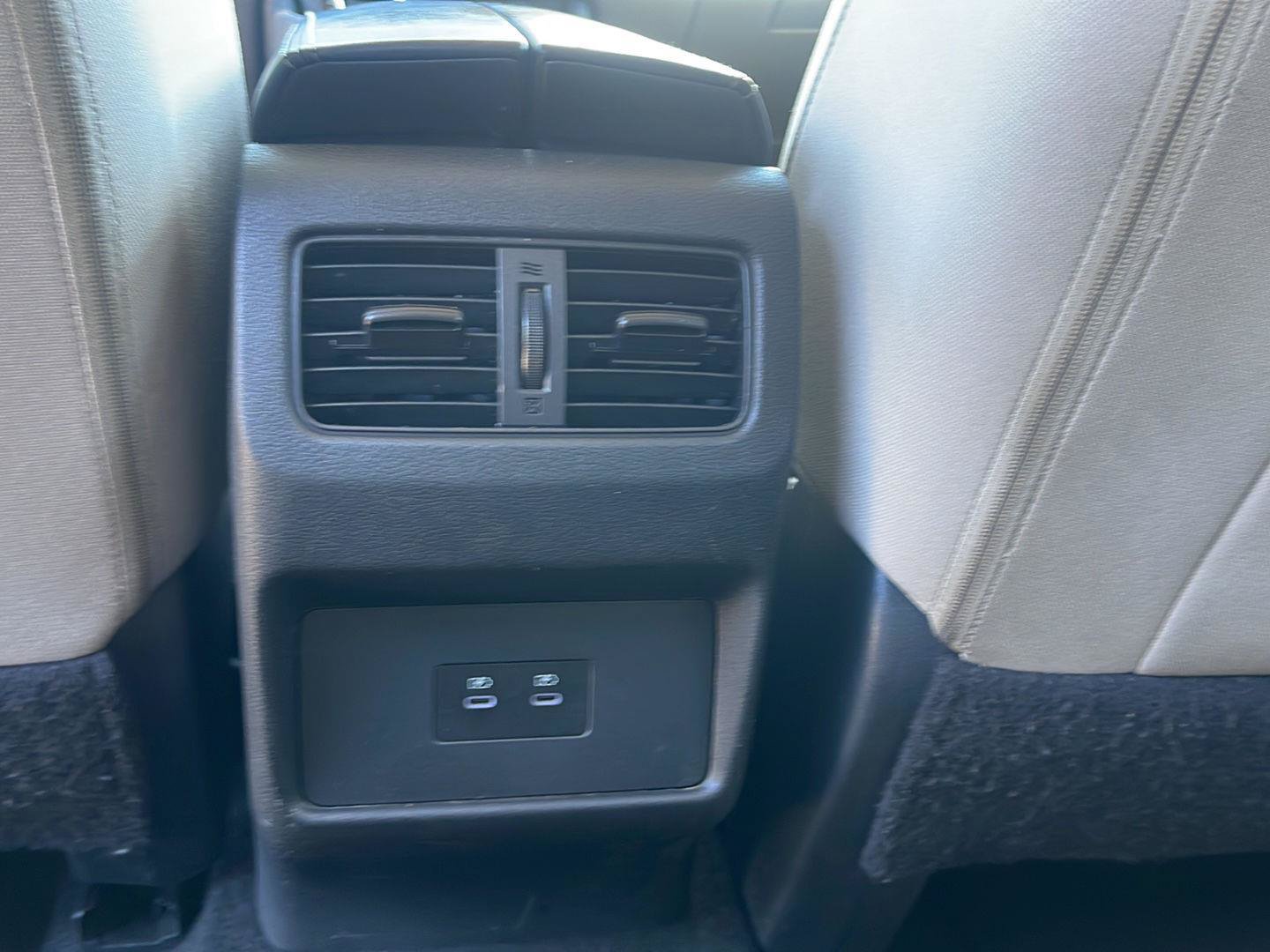 Used 2024 Nissan Rogue SV FWD image 32