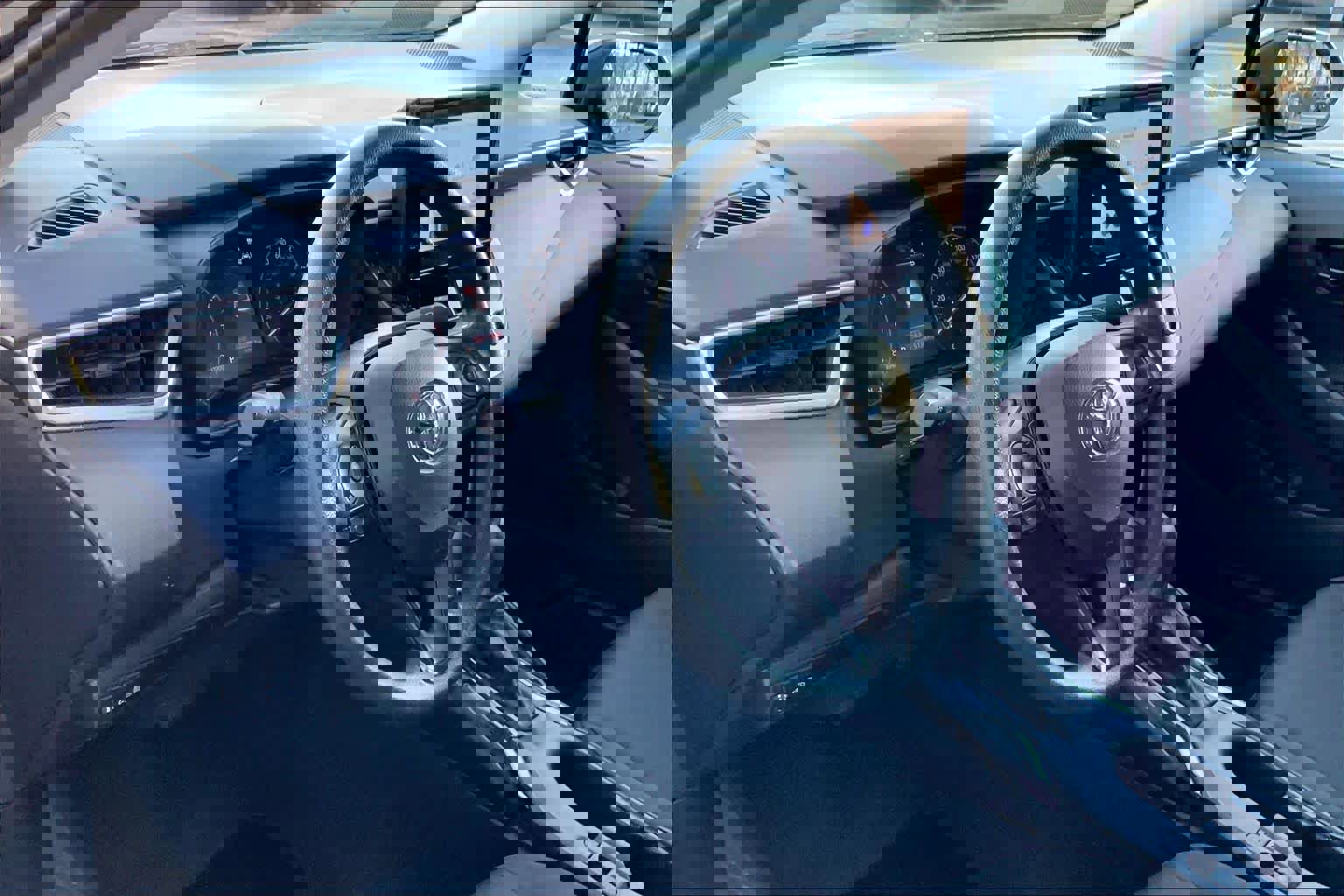 Used 2023 Toyota Corolla LE image 17