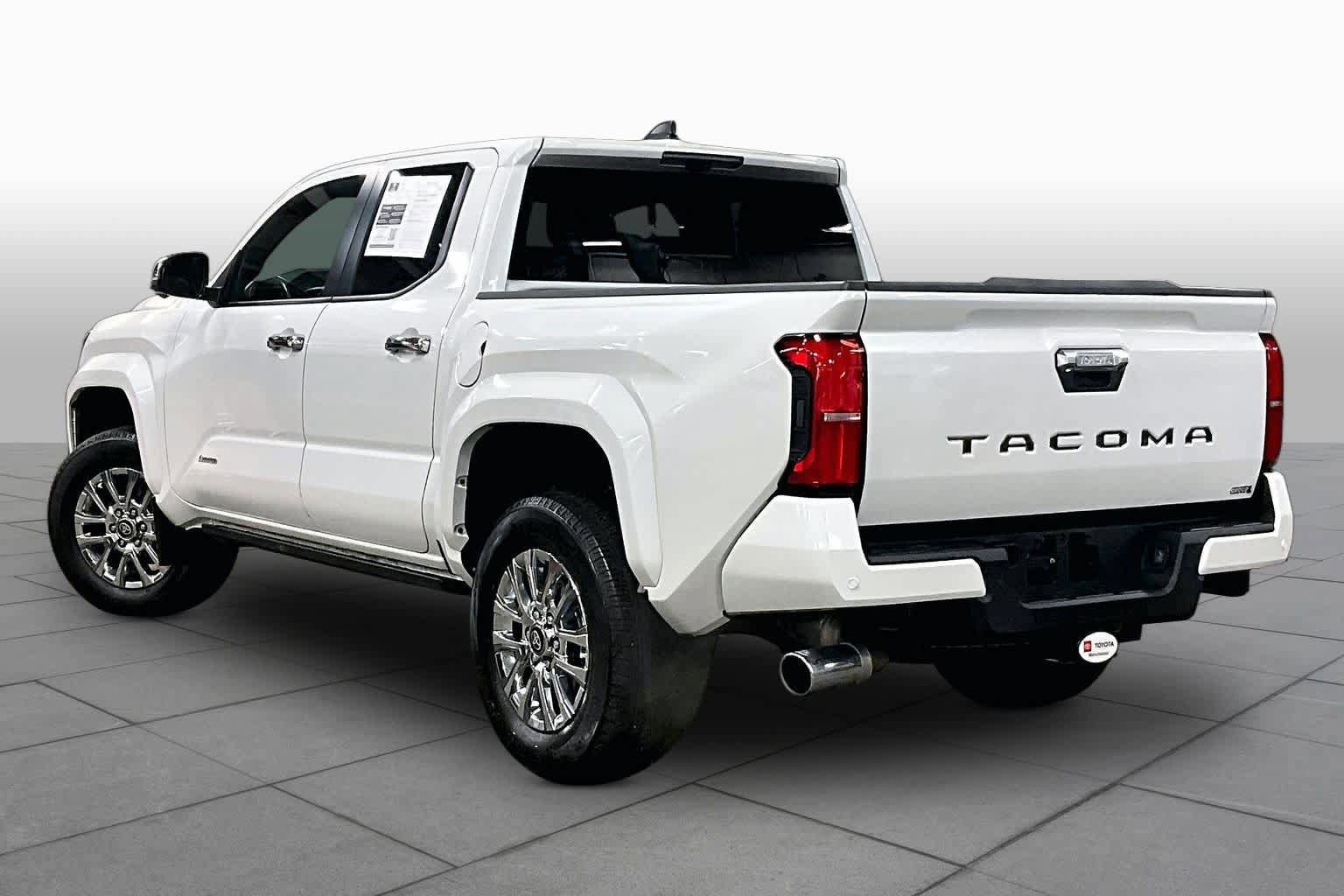 Certified 2025 Toyota Tacoma Limited AWD/4WD image 11