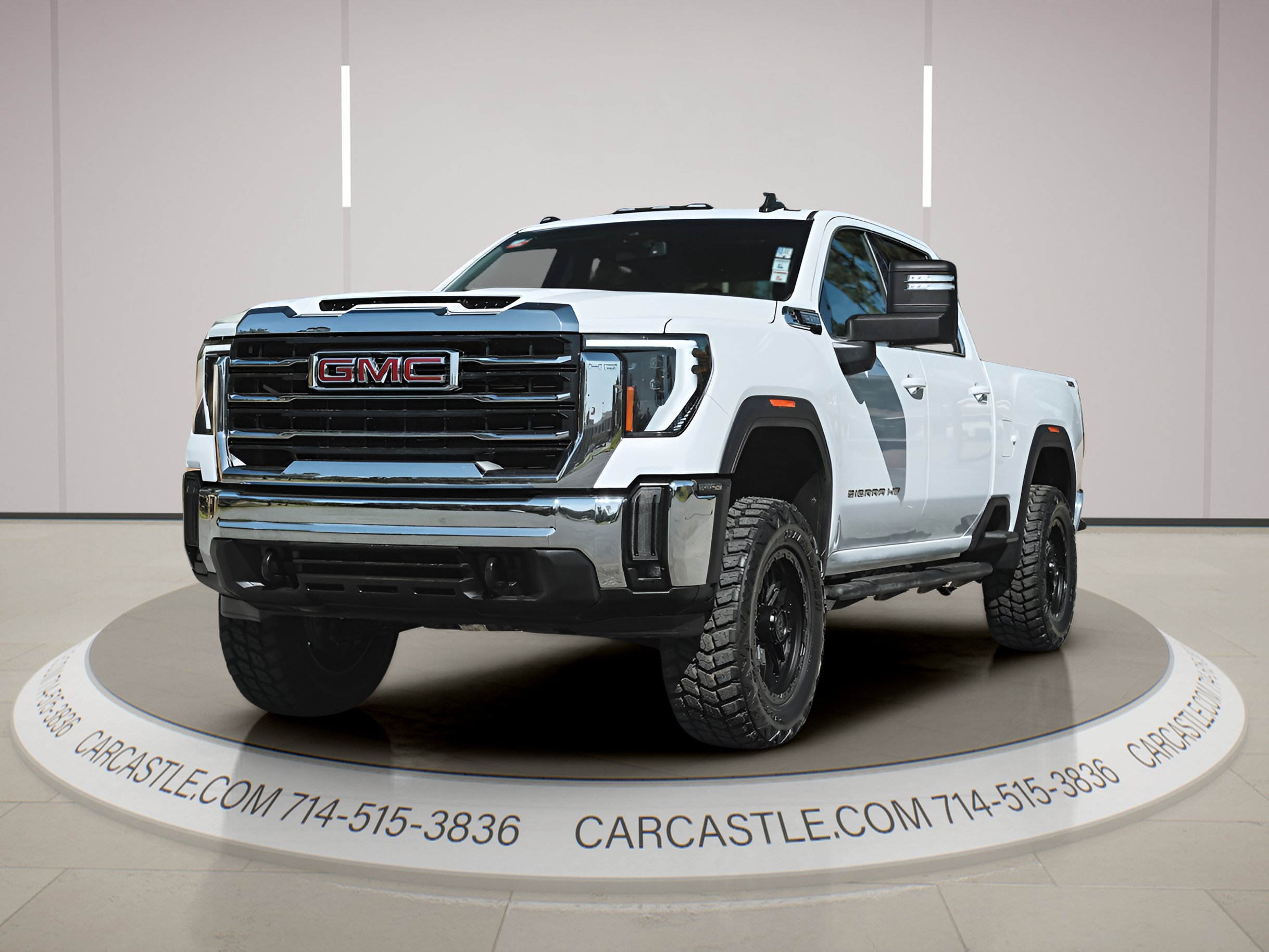 Used 2024 GMC Sierra 2500 SLE w/ SLE Convenience Package image 1
