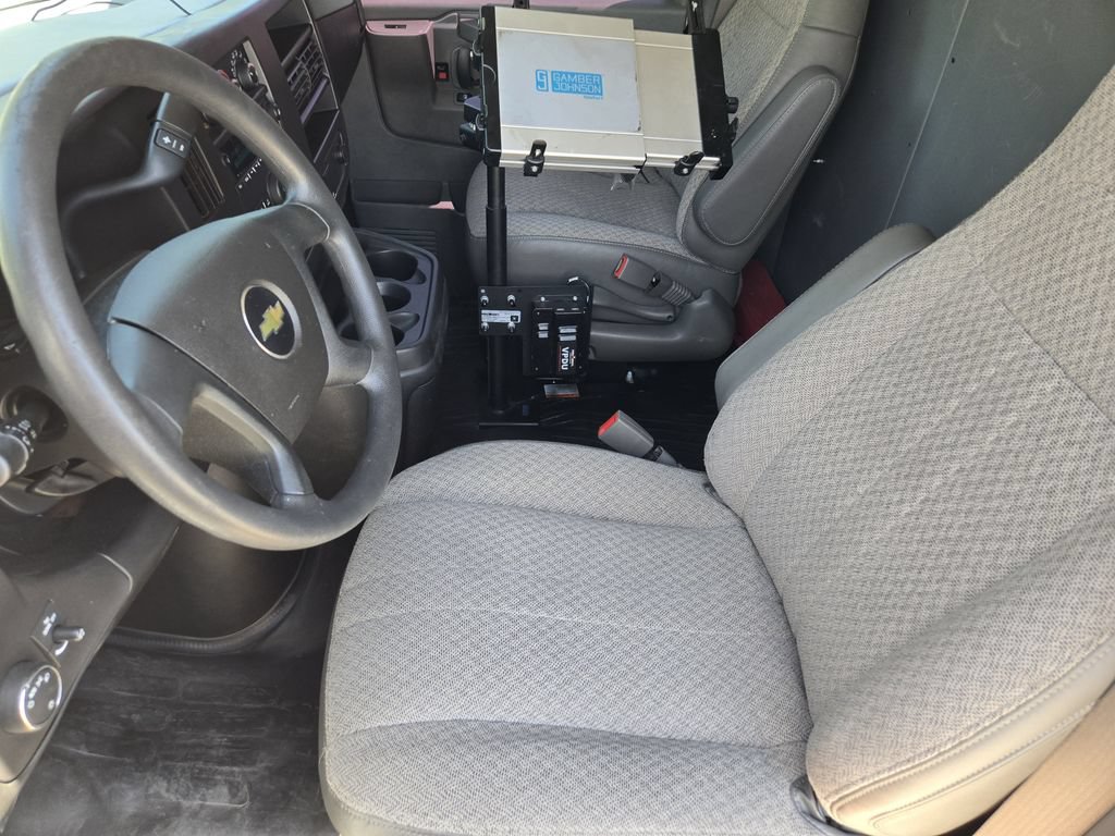 Used 2020 Chevrolet Express 2500 RWD image 12