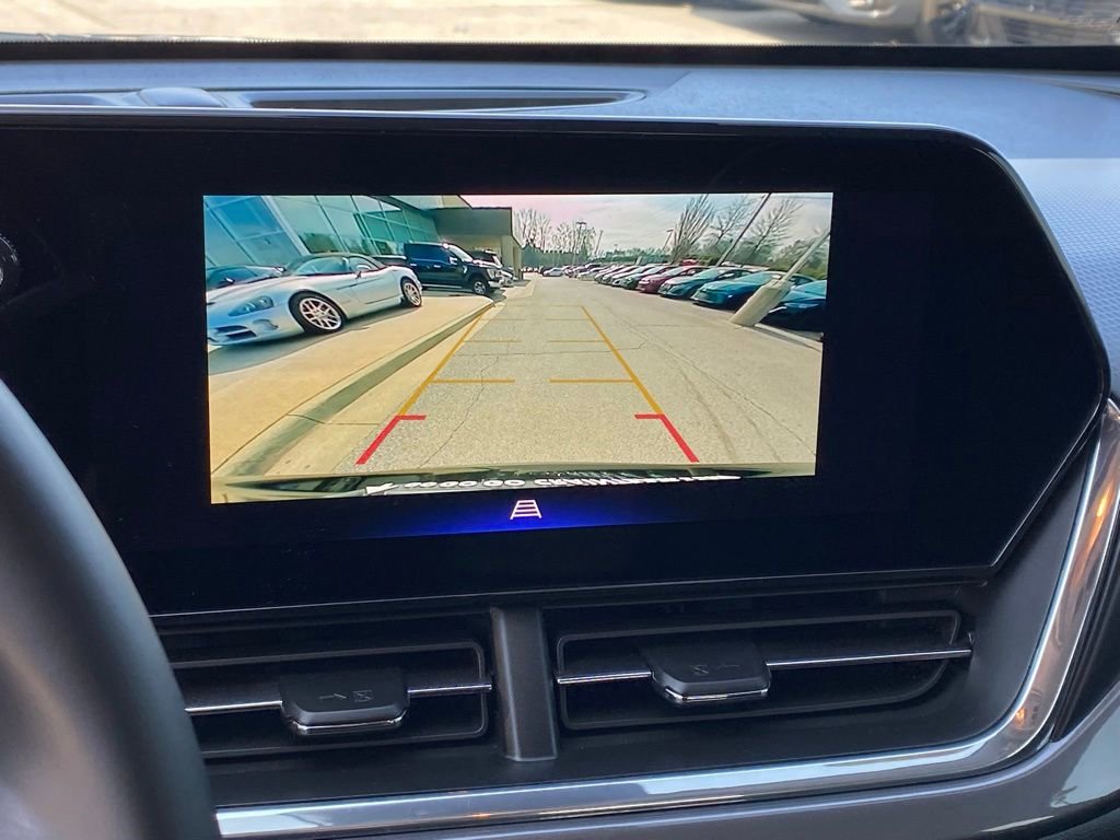 Used 2025 Chevrolet Trax ACTIV w/ Sunroof Package image 16