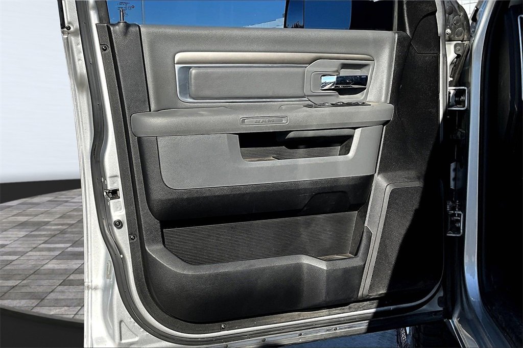 Used 2016 RAM 2500 Big Horn image 25