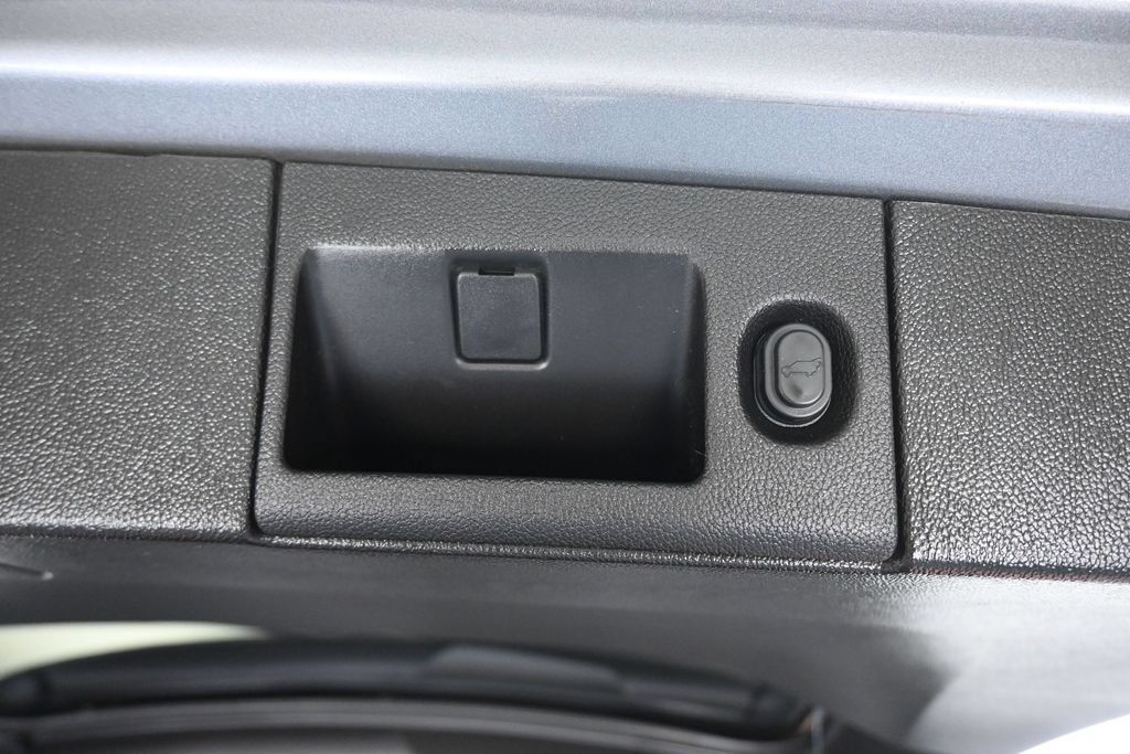 Used 2019 Chevrolet Suburban Premier w/ Premier Plus Edition AWD/4WD image 58