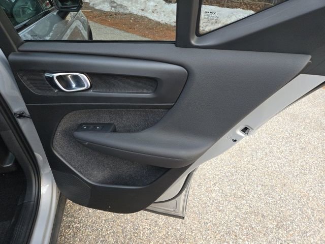Used 2023 Volvo XC40 B5 Plus w/ Driver Assist Package image 12