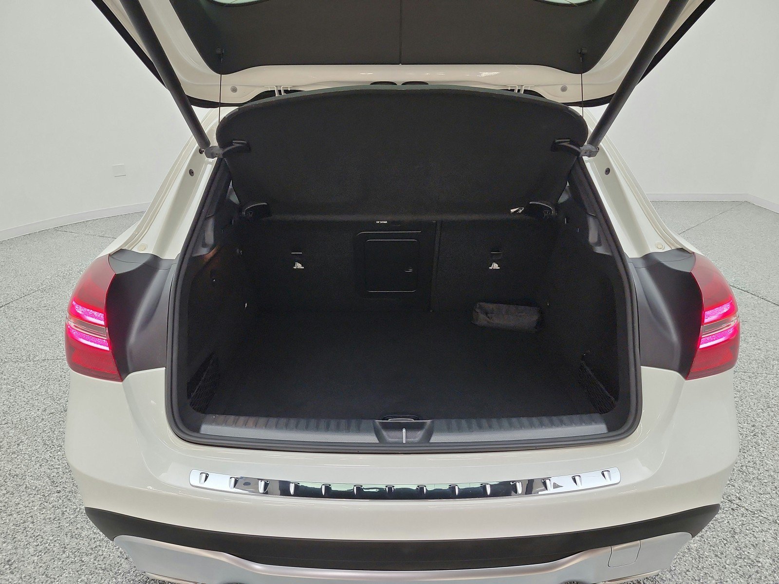 Used 2019 Mercedes-Benz GLA 250 image 21