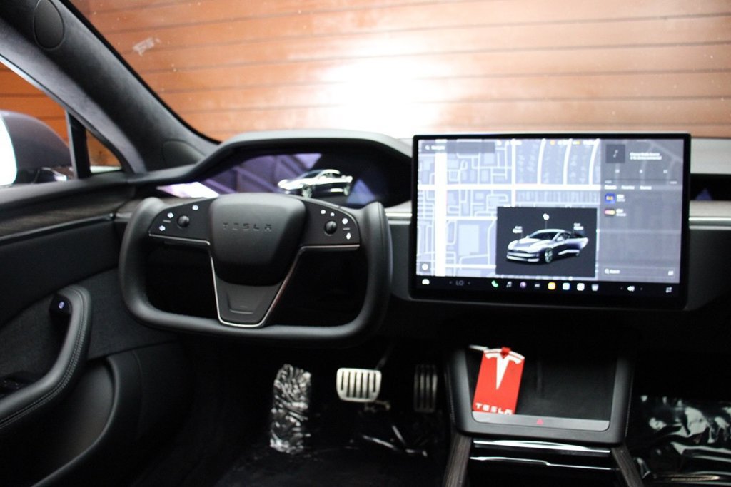Used 2023 Tesla Model S AWD/4WD image 39