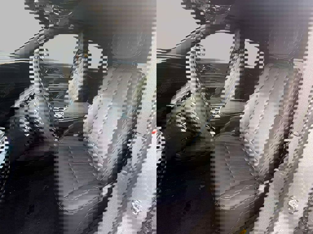 New 2026 Cadillac Lyriq Premium Luxury image 2