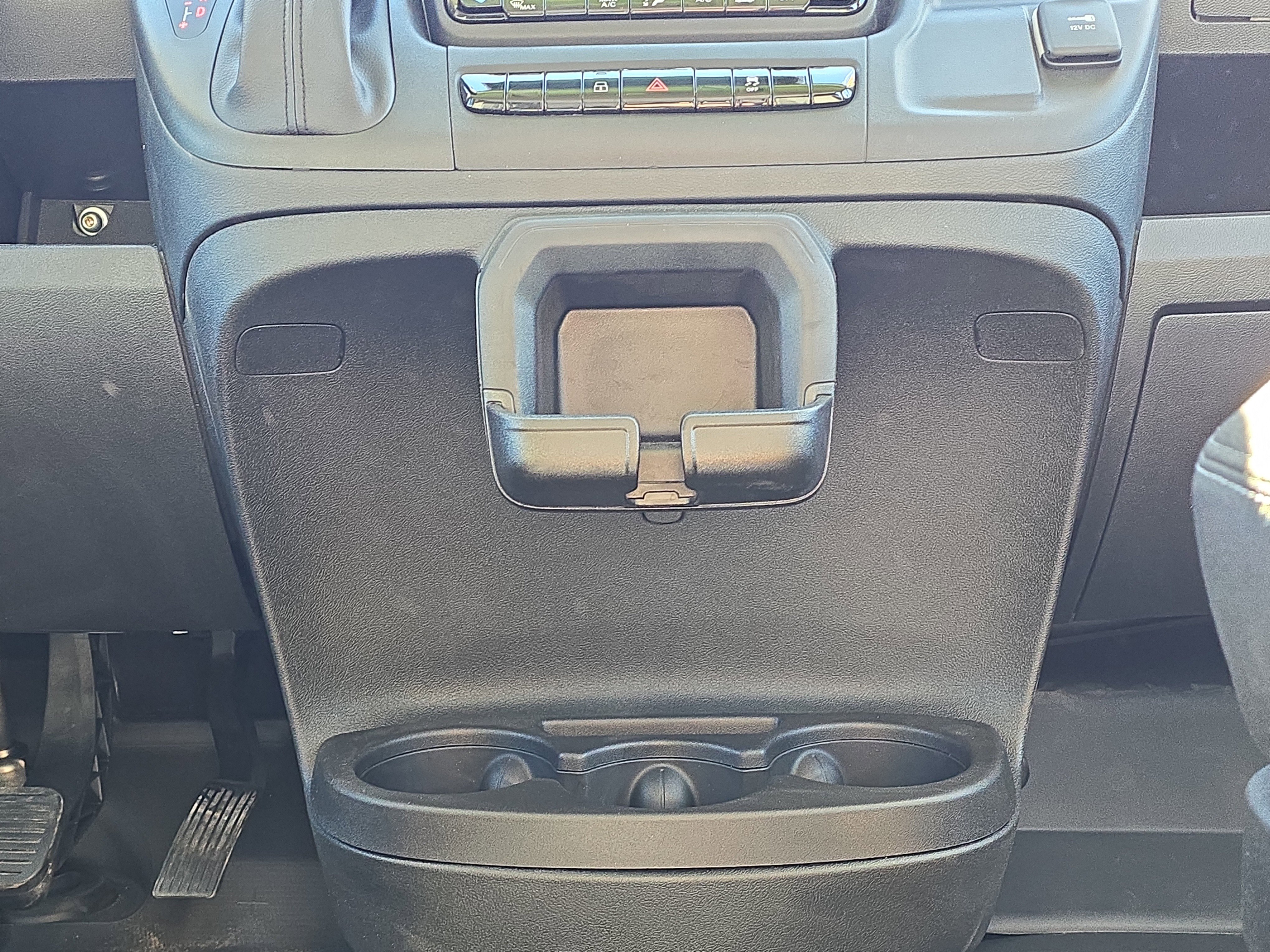 Used 2025 RAM ProMaster 2500 w/ Storage Group image 10