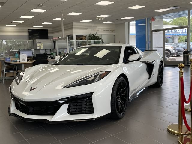 New 2027 Chevrolet Corvette Z06 RWD image 1