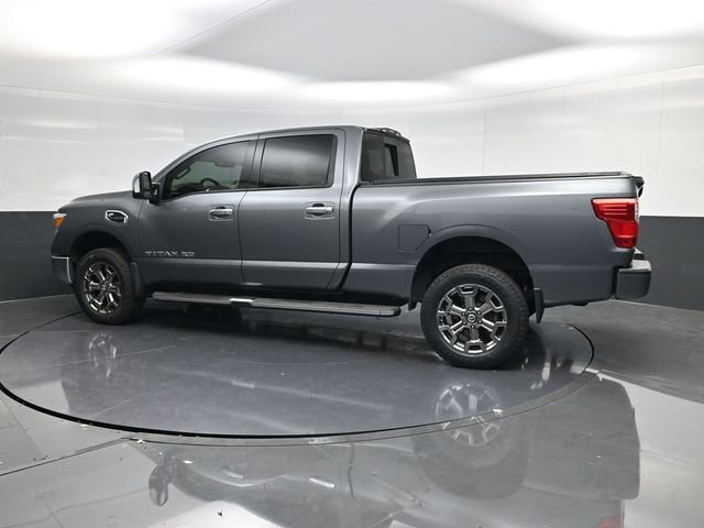 Used 2017 Nissan Titan SL w/ Chrome Package image 5