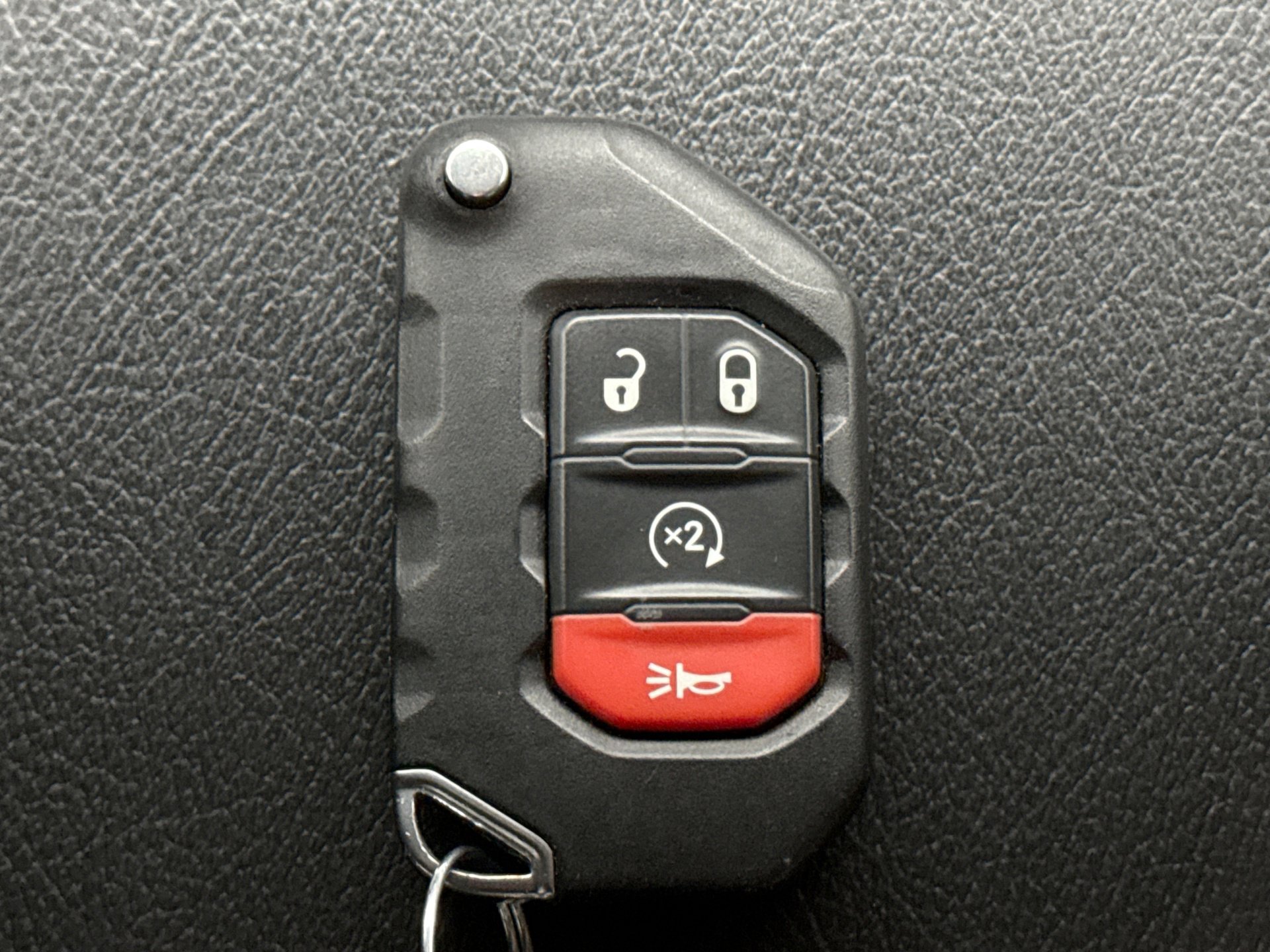 Used 2022 Jeep Wrangler Unlimited Sahara w/ Dual Top Group image 22