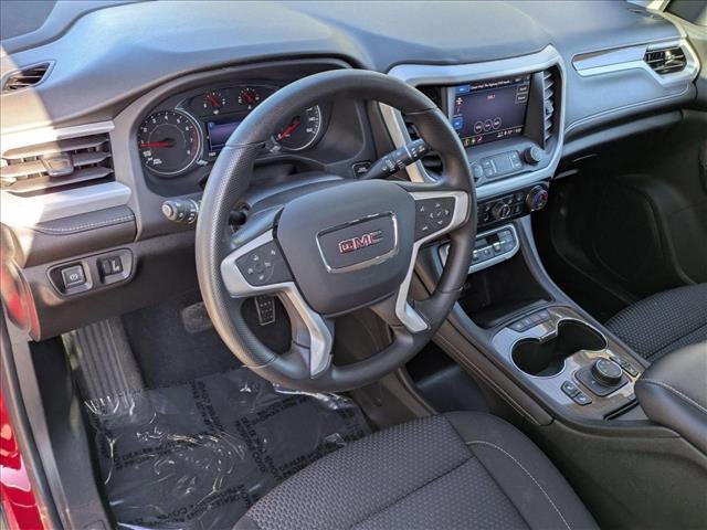Used 2023 GMC Acadia SLE w/ Driver Convenience Package image 10