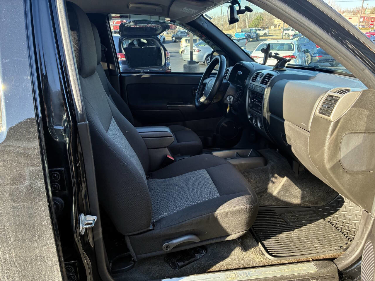 Used 2011 GMC Canyon SLE image 13