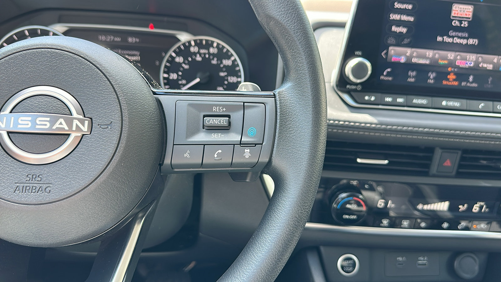 Certified 2023 Nissan Rogue SV image 15
