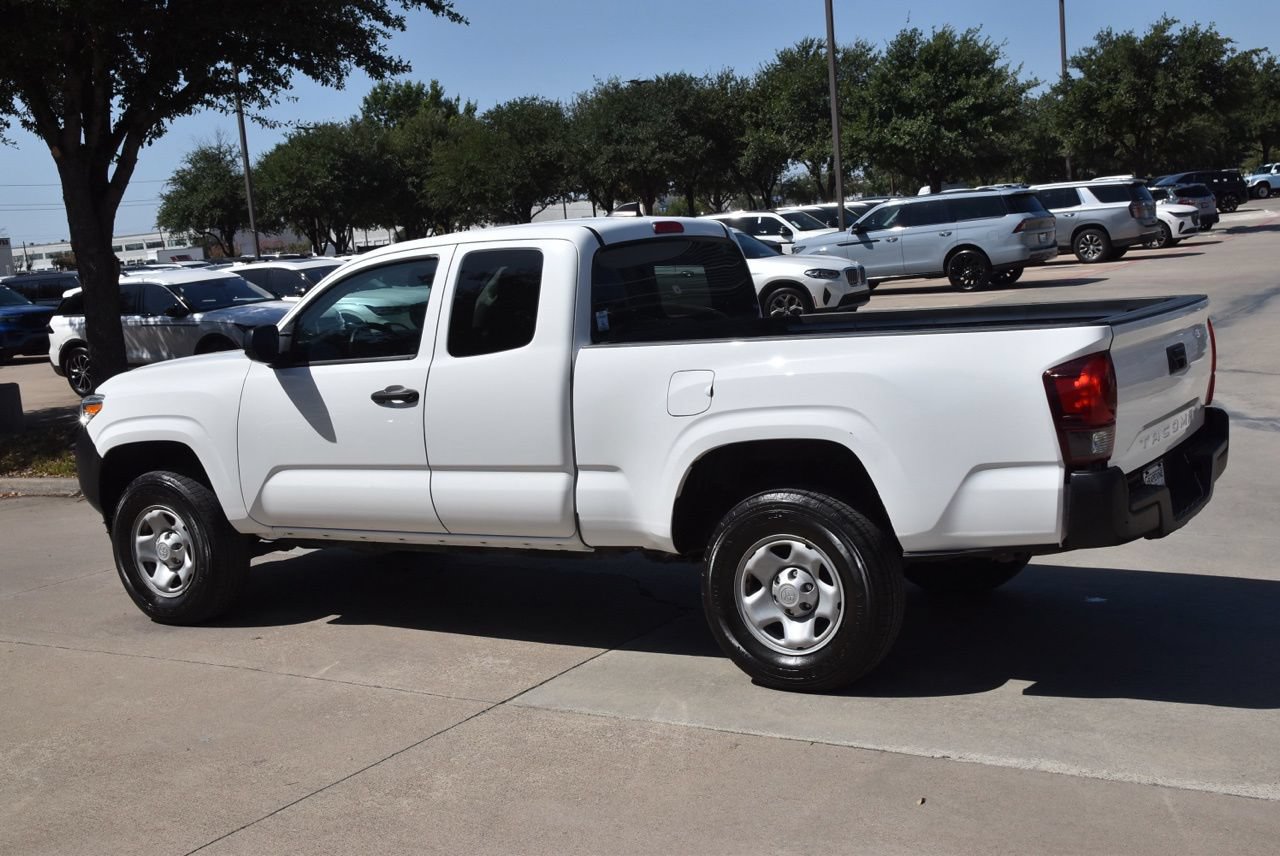 Used 2023 Toyota Tacoma SR RWD image 11